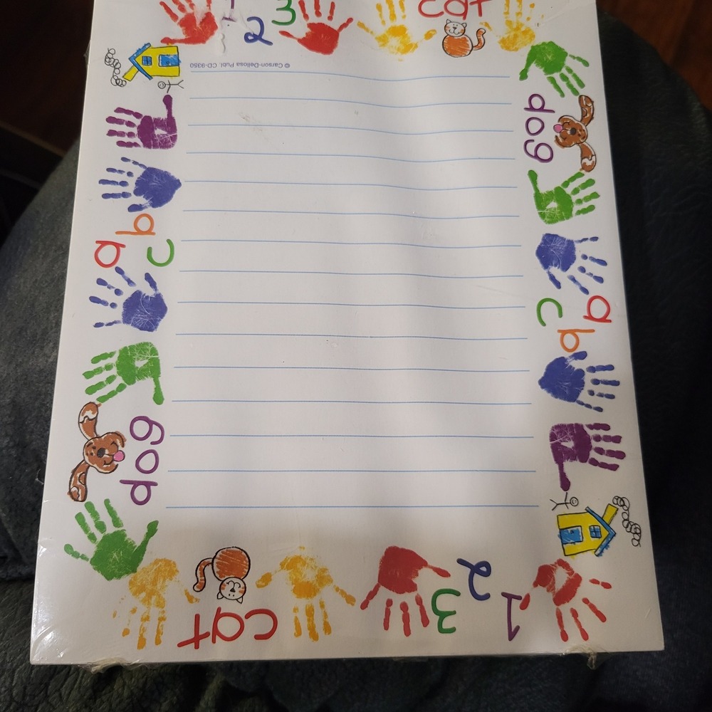 Carson-Dellosa Novel Notes Handprint Stationery 50 Sheets CD-9350 Teacher Supply
